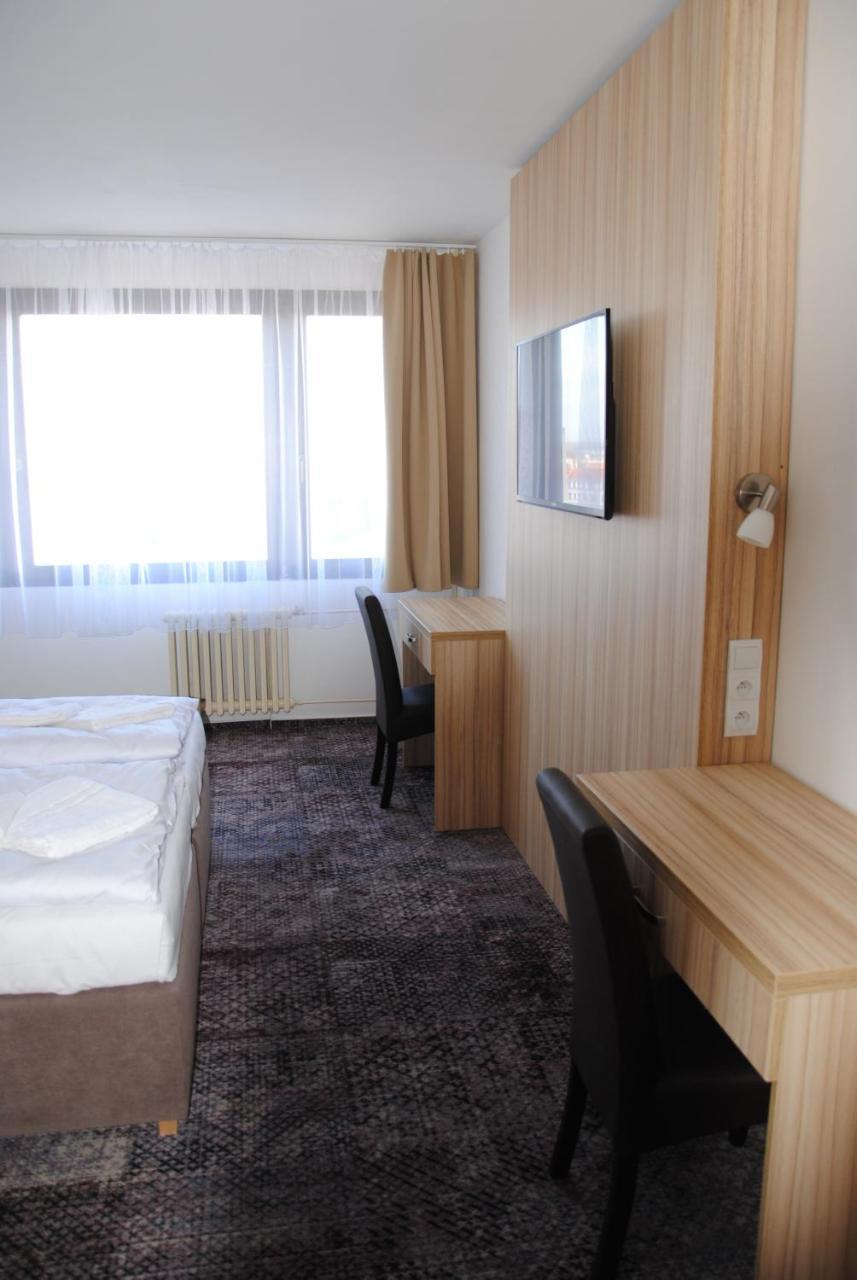 Hotel Labe Pardubice Eksteriør billede